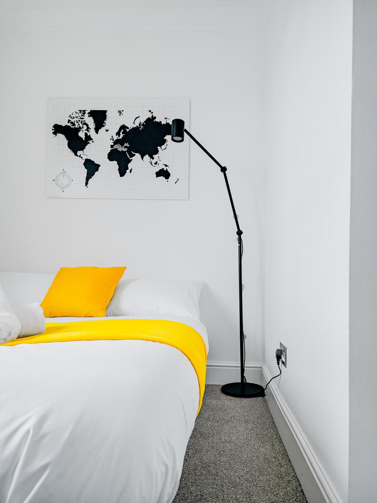 Charming London Home, Opp Arnos Grove Underground Station, Parking New Southgate Экстерьер фото