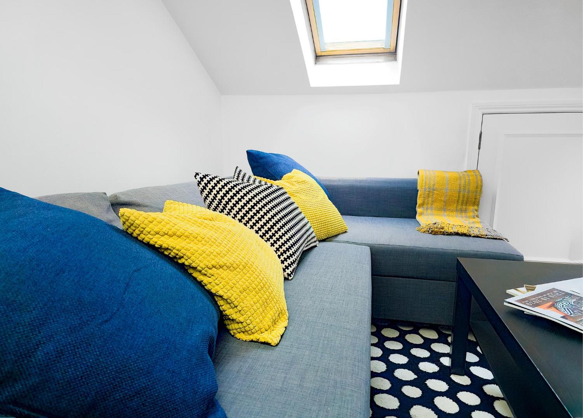 Charming London Home, Opp Arnos Grove Underground Station, Parking New Southgate Экстерьер фото